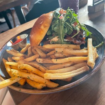Eureka! - Burgers Near Me - Claremont, California Eureka! - Burgers Near Me - Claremont, California