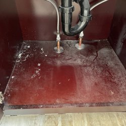Ready Services - Not cleaned bathroom cabinets