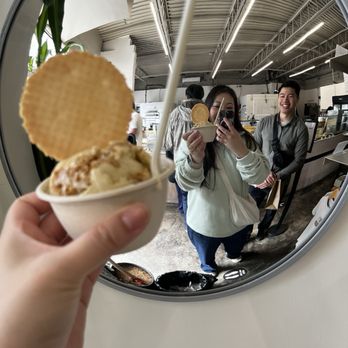 Ruru Baked - Desserts Near Me - Toronto, Ontario
