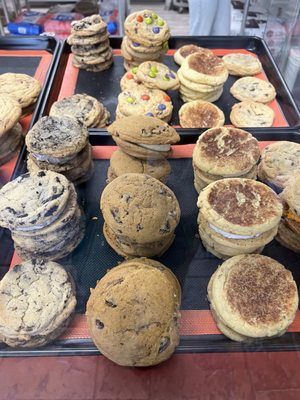 Mary's Mountain Cookies by null