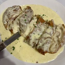 Pazza Luna Restaurant & Pizzeria - Chicken Cordon Bleu
