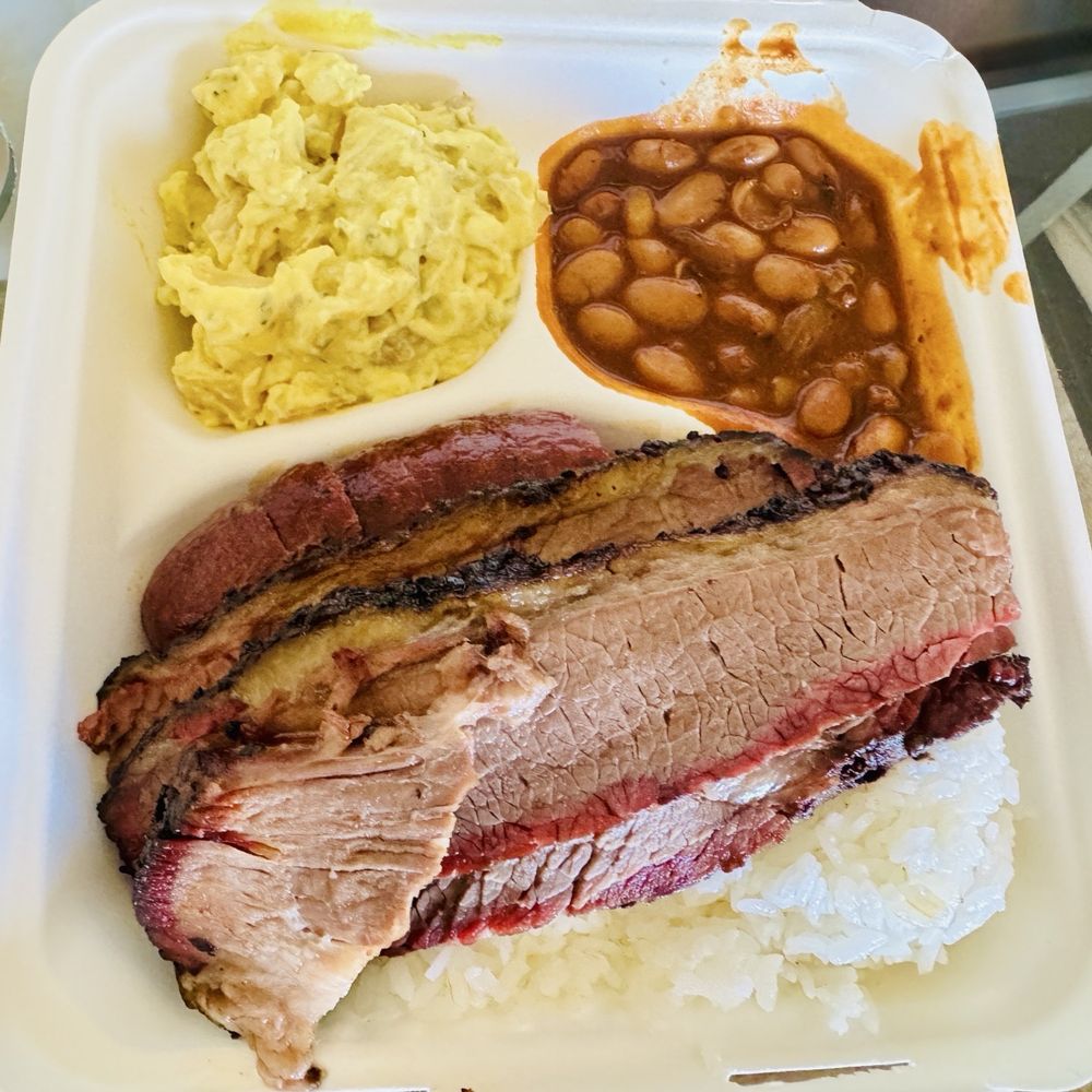 Sunset Texas Barbecue - Briskets, sausages, potato salad, baked beans, and white rice - Barbeque Near Me - Honolulu, Hawaii Sunset Texas Barbecue - Briskets, sausages, potato salad, baked beans, and white rice - Barbeque Near Me - Honolulu, Hawaii