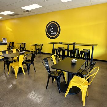 Mr. Wingz - Dining Area - Chicken Wings Near Me - Overland Park, Kansas Mr. Wingz - Dining Area - Chicken Wings Near Me - Overland Park, Kansas