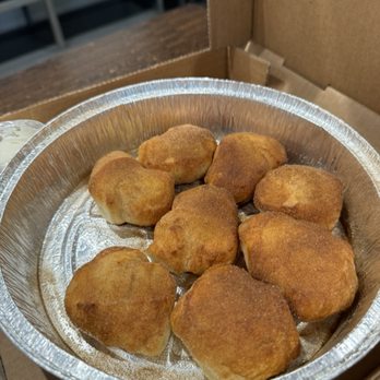 Pizzava - Cinnamon balls desert - Pizza Near Me - Sparks, Nevada