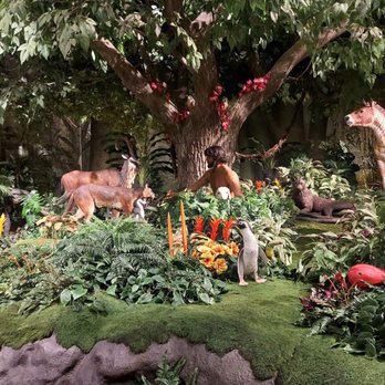 Creation Museum - Garden of Eden - Museums Near Me - Petersburg, Kentucky