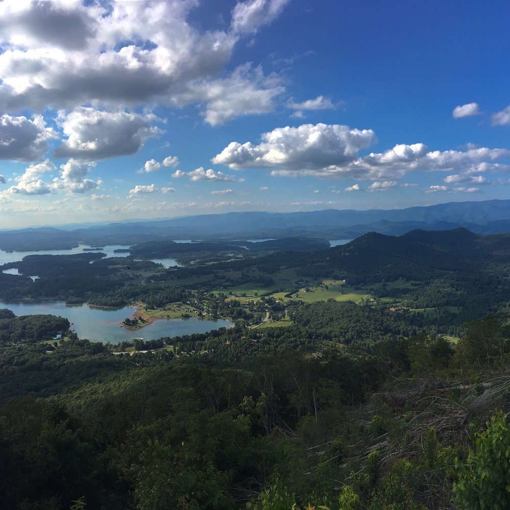 Bell Mountain - Views on views - Parks Near Me - Hiawassee, Georgia