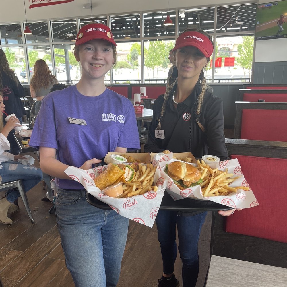 Slim Chickens - Katlynn, trainer from AK and Renata, shift lead of Slim Chickens, bringing so much great food! - Chicken Wings Near Me - Sparks, Nevada Slim Chickens - Katlynn, trainer from AK and Renata, shift lead of Slim Chickens, bringing so much great food! - Chicken Wings Near Me - Sparks, Nevada