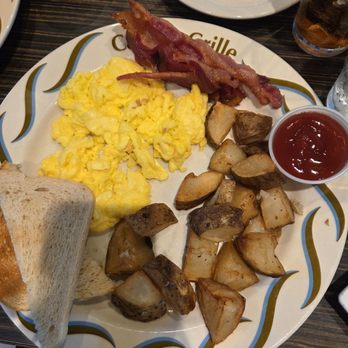 Canyon Grille - 2 egg breakfast plate - New American Near Me - Lakeway, Texas Canyon Grille - 2 egg breakfast plate - New American Near Me - Lakeway, Texas