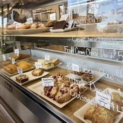 Fern Ridge Cafe & Bakery - Deliciousness on display