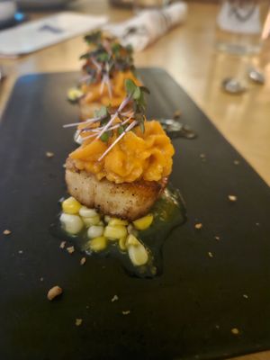 Marna's Eatery and Lounge by null