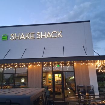 Shake Shack Naperville - Naperville's Shake Shack is part of the 'Block 59' retail area. Note the outdoor seating and patio lights - Ice Cream & Frozen Yogurt Near Me - Naperville, Illinois Shake Shack Naperville - Naperville's Shake Shack is part of the 'Block 59' retail area. Note the outdoor seating and patio lights - Ice Cream & Frozen Yogurt Near Me - Naperville, Illinois
