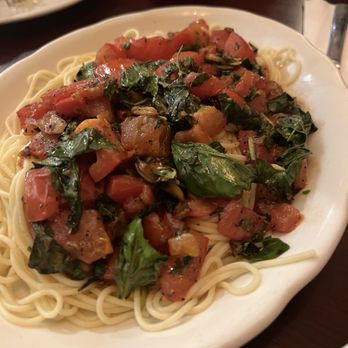 Alex Di Peppe's Italian Restaurant - Garlic tomato basil pasta - Italian Near Me - Arcadia, California Alex Di Peppe's Italian Restaurant - Garlic tomato basil pasta - Italian Near Me - Arcadia, California