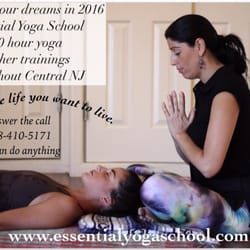 Essential Yoga School Puerto - Create the life you want in 2016!