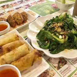泰潮 - Spring roll, fish cake and stir fried veg