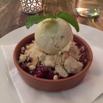Natural Kitchen - Apple and berry crumble. Heavy on the fruit, almonds in the crumble. Get this. - British Near Me - London, XGL