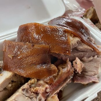 Lechonera Los Pinos - Lechon - Barbeque Near Me - Cayey, Puerto Rico
