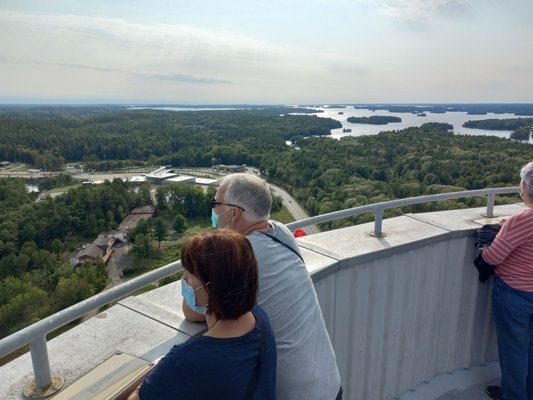 1000 Islands Tower by null