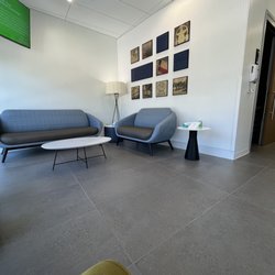 Texas Health Breeze Urgent Care - Cedar Hill - Waiting area was super comfy & clean