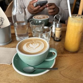 La Popote d'Ondine - Latte and fresh OJ - Desserts Near Me - Nice, 06 La Popote d'Ondine - Latte and fresh OJ - Desserts Near Me - Nice, 06
