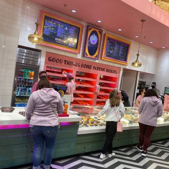 Voodoo Doughnut - Lobby - Bakeries Near Me - Orlando, Florida Voodoo Doughnut - Lobby - Bakeries Near Me - Orlando, Florida