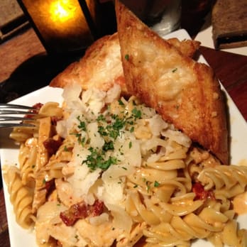 Twisted Vine - Chipotle chicken pasta - Wine Bars Near Me - Fullerton, California Twisted Vine - Chipotle chicken pasta - Wine Bars Near Me - Fullerton, California