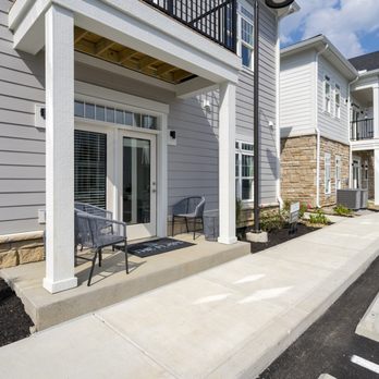 Flats at Powell - Patio/Balcony - Apartments Near Me - Powell, Ohio Flats at Powell - Patio/Balcony - Apartments Near Me - Powell, Ohio