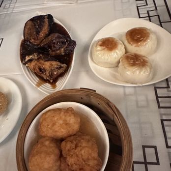 Triple Crown Restaurant - Pan Fried Vegetable Shrimp & Pork Bun - Dim Sum Near Me - Chicago, Illinois Triple Crown Restaurant - Pan Fried Vegetable Shrimp & Pork Bun - Dim Sum Near Me - Chicago, Illinois