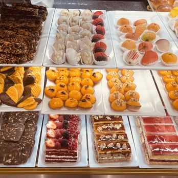 Confeitaria do Bolhão - Cafes Near Me - Porto, 13 Confeitaria do Bolhão - Cafes Near Me - Porto, 13