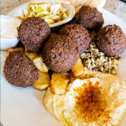 Toga Grill - Falafel lunch platter