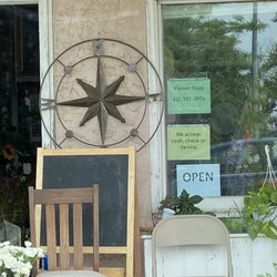 Flower Guys - New cute shop!