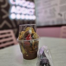 Dubai Chocolate Strawberry Cup