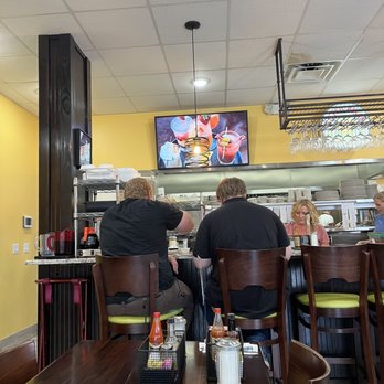 Twisted Biscuit Diner - Counter seating - American Near Me - Tavares, Florida