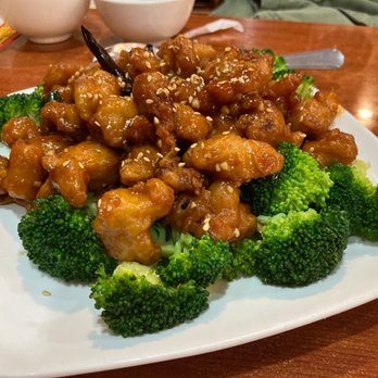 Four Seasons Chinese Restaurant - General Tso's Chicken - Dim Sum Near Me - Clovis, California