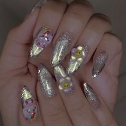 Happy Nails and Spa