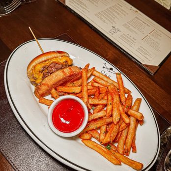 Oak Steakhouse - Steakhouses Near Me - Highlands, North Carolina
