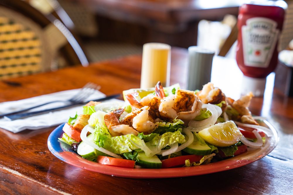 BUZZ’S LIGHTHOUSE INN AND RESTAURANT 85 Photos & 129 Reviews