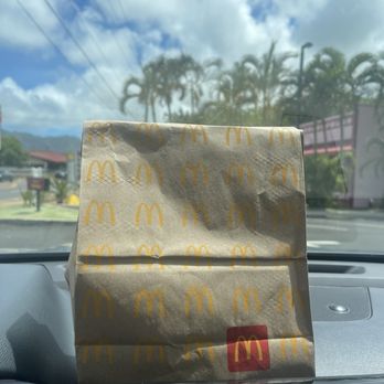 McDonald's - If only there was a Kauai rainbow in the backdrop - Fast Food Near Me - Lihue, Hawaii