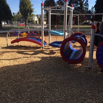 Hawthorne Park - lil kids playground - Playgrounds Near Me - Medford, Oregon Hawthorne Park - lil kids playground - Playgrounds Near Me - Medford, Oregon
