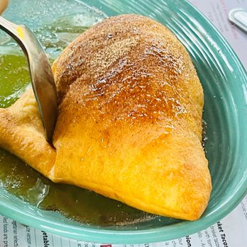 Matt's El Rancho - Sopapillas - Mexican Near Me - Austin, Texas Matt's El Rancho - Sopapillas - Mexican Near Me - Austin, Texas