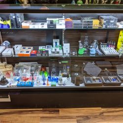 Higher Ground Smoke N Vape - Prefer to use a vaporizer? Whether it's flower or concentrate higher ground has you covered!