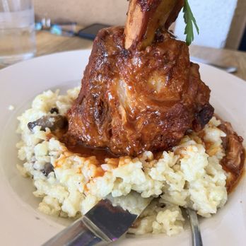 Bela Lisboa - Port Orange - Pork shank Osso Buco - Mediterranean Near Me - Port Orange, Florida Bela Lisboa - Port Orange - Pork shank Osso Buco - Mediterranean Near Me - Port Orange, Florida