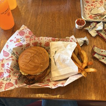 Fry the Coop - American Near Me - Oak Lawn, Illinois