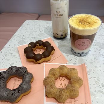 Teamo Boba Bar - Mochi Donut, Creme Brûlée, Brown Sugar Organic Milk Tea - Desserts Near Me - Shaker Heights, Ohio