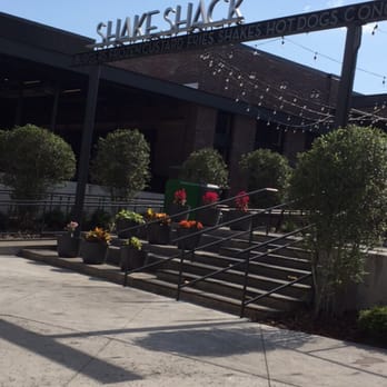 Shake Shack I-Drive - Ice Cream & Frozen Yogurt Near Me - Orlando, Florida Shake Shack I-Drive - Ice Cream & Frozen Yogurt Near Me - Orlando, Florida