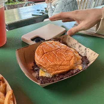 Burger She Wrote - Smash burger - Burgers Near Me - Los Angeles, California Burger She Wrote - Smash burger - Burgers Near Me - Los Angeles, California