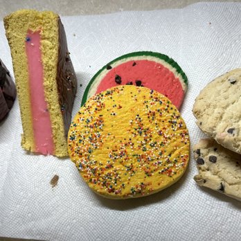 Rica Panaderia - Muffin not good, gelatin middle alright w outside dry, cookies good - Bakeries Near Me - San Jose, California Rica Panaderia - Muffin not good, gelatin middle alright w outside dry, cookies good - Bakeries Near Me - San Jose, California