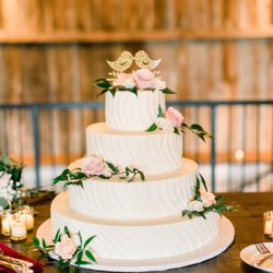 J Scott Catering - Cake included in J Scott package provided by Clay's Corner Bakery