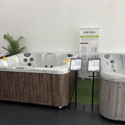 Sonoma Hot Tubs and Pool Supplies - In-stock