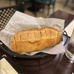 Roma Deli II and Wine Shop - Complimentary bread