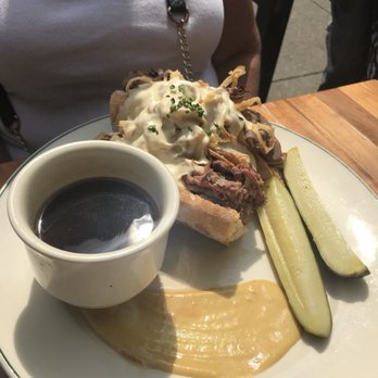 Maison Pickle - French Dip done to perfection - Cocktail Bars Near Me - New York, New York Maison Pickle - French Dip done to perfection - Cocktail Bars Near Me - New York, New York